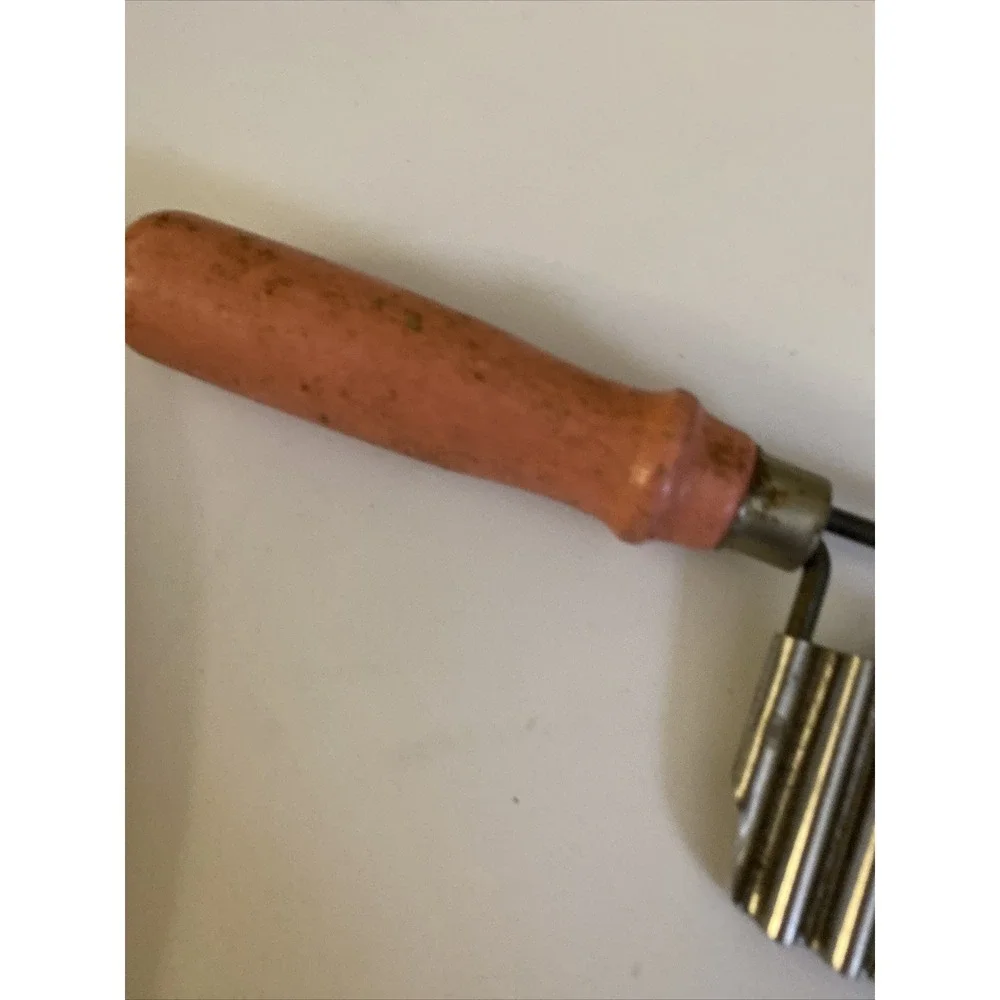 Unbranded Crinkle Cutter Slicer Unisex OS  Vintage Wavy Blade‎ Wood Handle